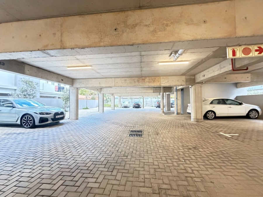 1 Bedroom Property for Sale in Table View Western Cape